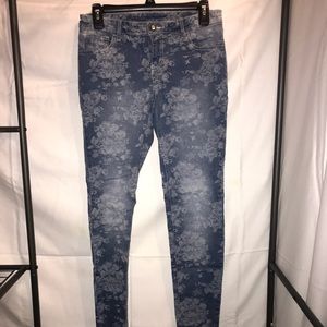 Candie’s Floral Print Denim Skinny Jeans